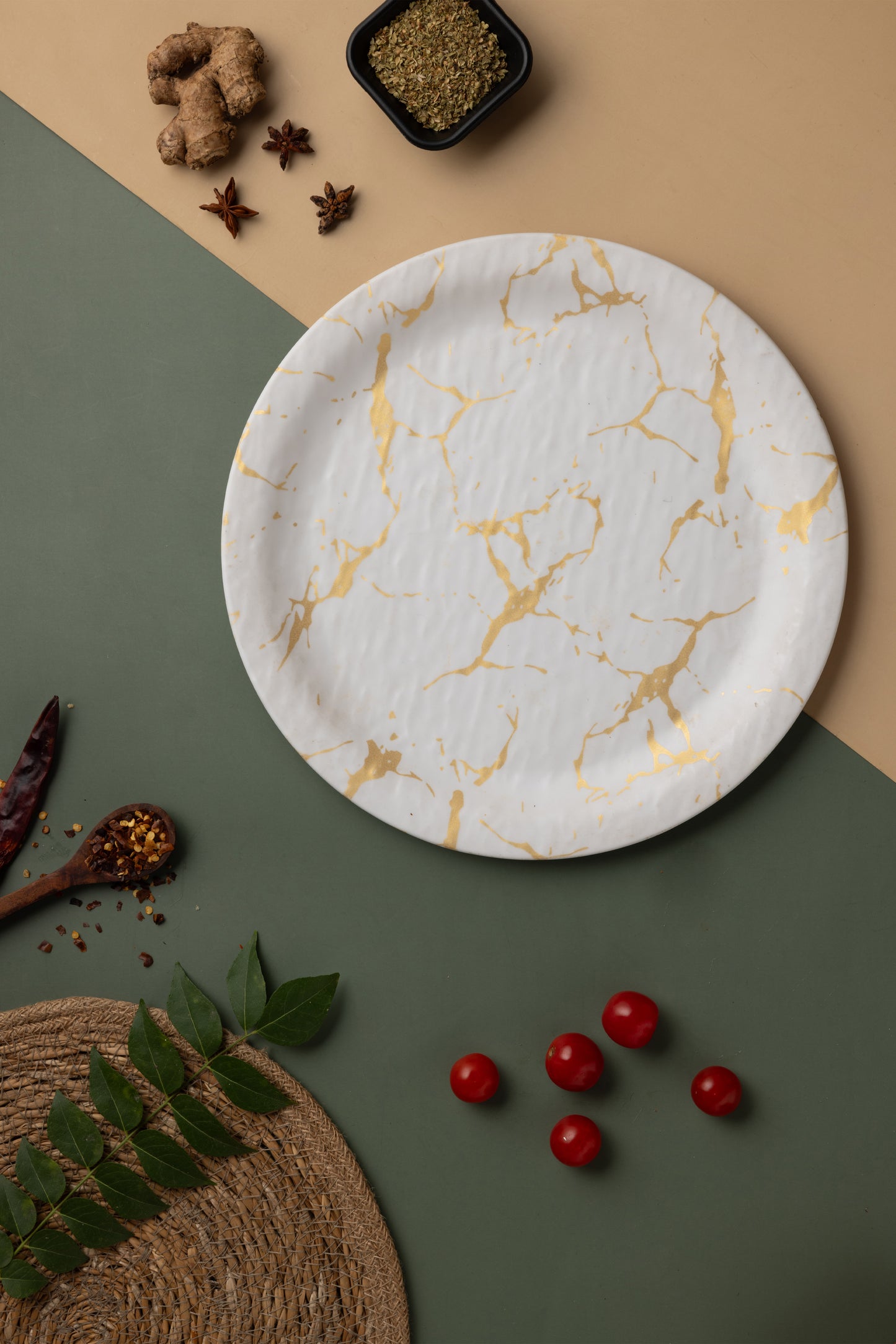 07" Quarter Plate Melamine White Gold. (4045)