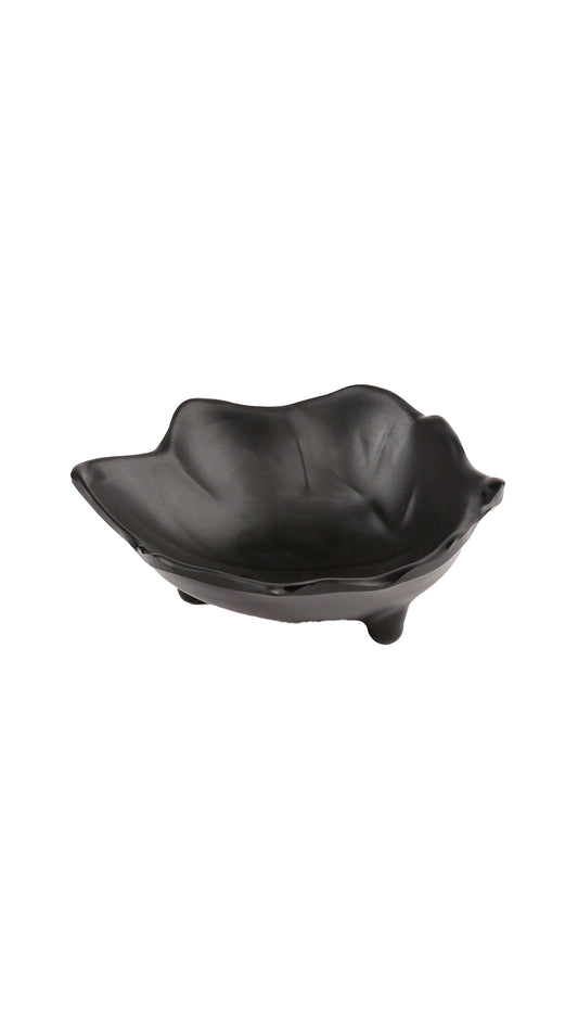 "Indulge in Style: Melamine Leaf-Shaped Chutney Dip Bowl in Sleek Matte Black – Perfect for Parties or Everyday Snack Time. Durable, Elegant, and Unbreakable."